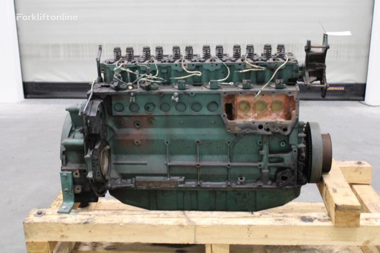 двигатель Volvo TAD 750 VE для контейнерного погрузчика